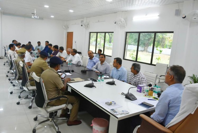 फायर सेफ्टी को लेकर अलर्ट प्रशासन, बिल्डर्स के साथ की अहम बैठक 