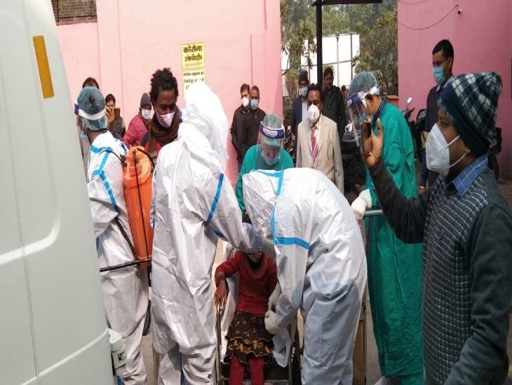 वाराणसी में कोविड से निपटने की तैयारियों को परखने के लिए किया गया मॉक ड्रिल