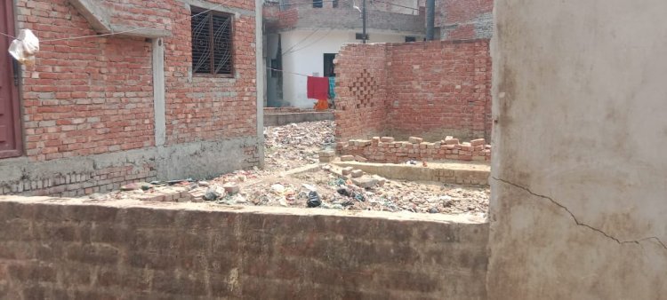 सदियों पुरानी सार्वजनिक तालाब को समतल कर किया अवैध प्लाटिंग
